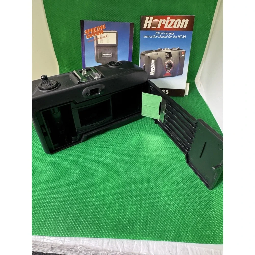Horizon HZ35‎ Camera Uses 35mm Film Complete w Instruction Book & Box Untested
